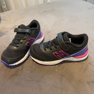 New balance toddler sneakers size 8